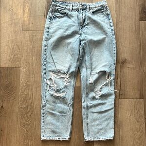 American Eagle Outfitters Light Blue High Rise Mom Jeans